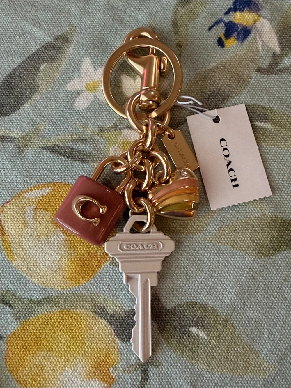 🔑🩷🔑 COACH KEY CLUSTER BAG CHARM KEYCHAIN 🔑🩷🔑 NWT 🔑🩷🔑